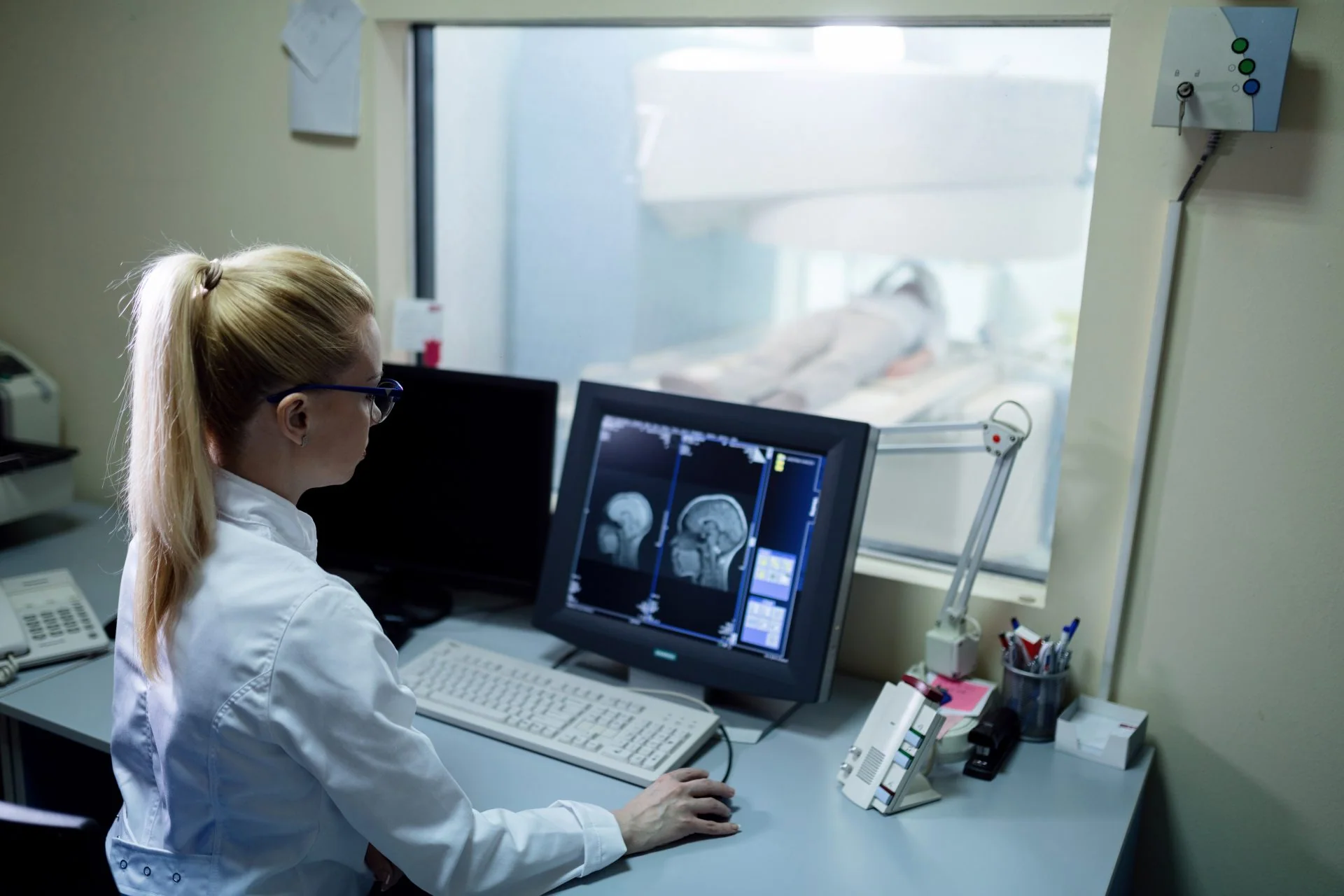 Scan and imaging centre equipment